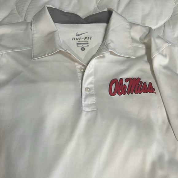 Nike Dri Fit Like New Condition Ole Miss with Rebels on the Back Shirt Size: S - Picture 5 of 11
